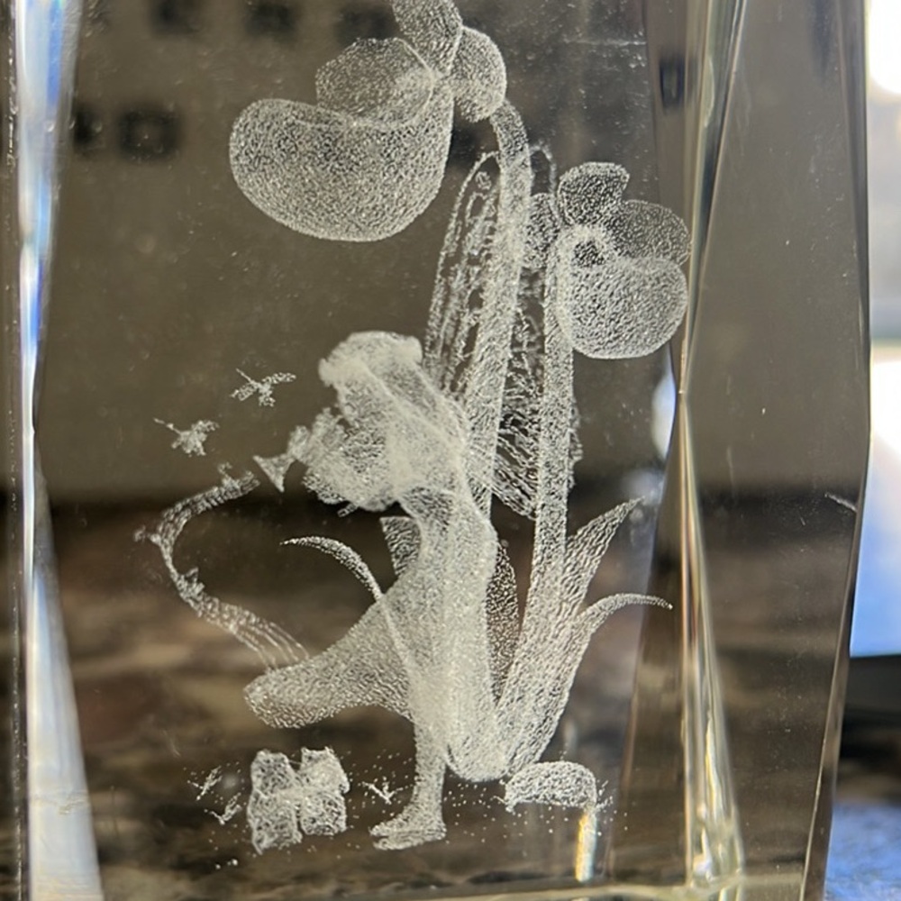 VINTAGE FAIRY CRYSTAL GLASS PAPERWEIGHT